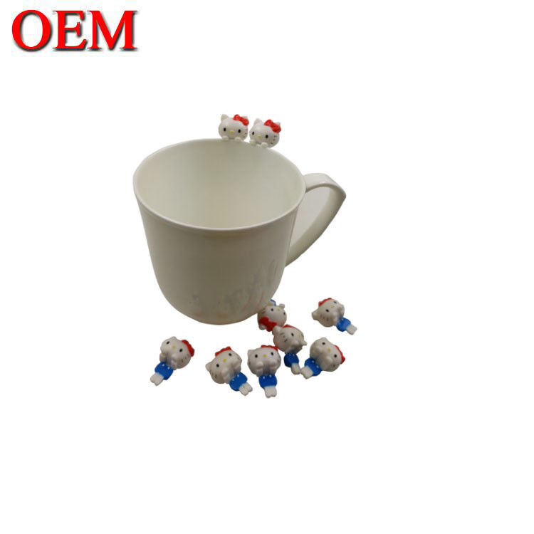 Custom-Figur-Spielzeughersteller OEM Custom-Kitty-Katte Mini-Cup Cartoon-Figur-Spielzeug